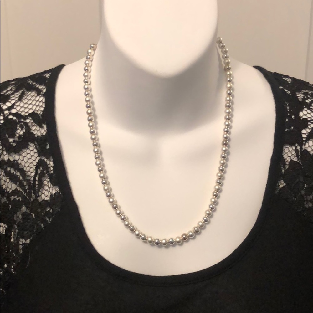NWT 20” Faux Pearl Necklace
